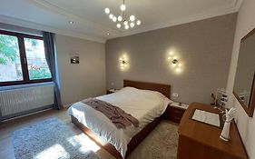 Cozy Apartment In The Old Center Of Prishtina